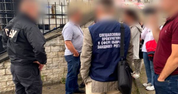 Трансфер за 19 тис. євро: у Львові затримали організатора схеми виїзду для ухилянтів