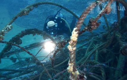 Вдівець щотижня пірнає з аквалангом, щоб знайти тіло дружини, яка зникла під час цунамі 2011 року