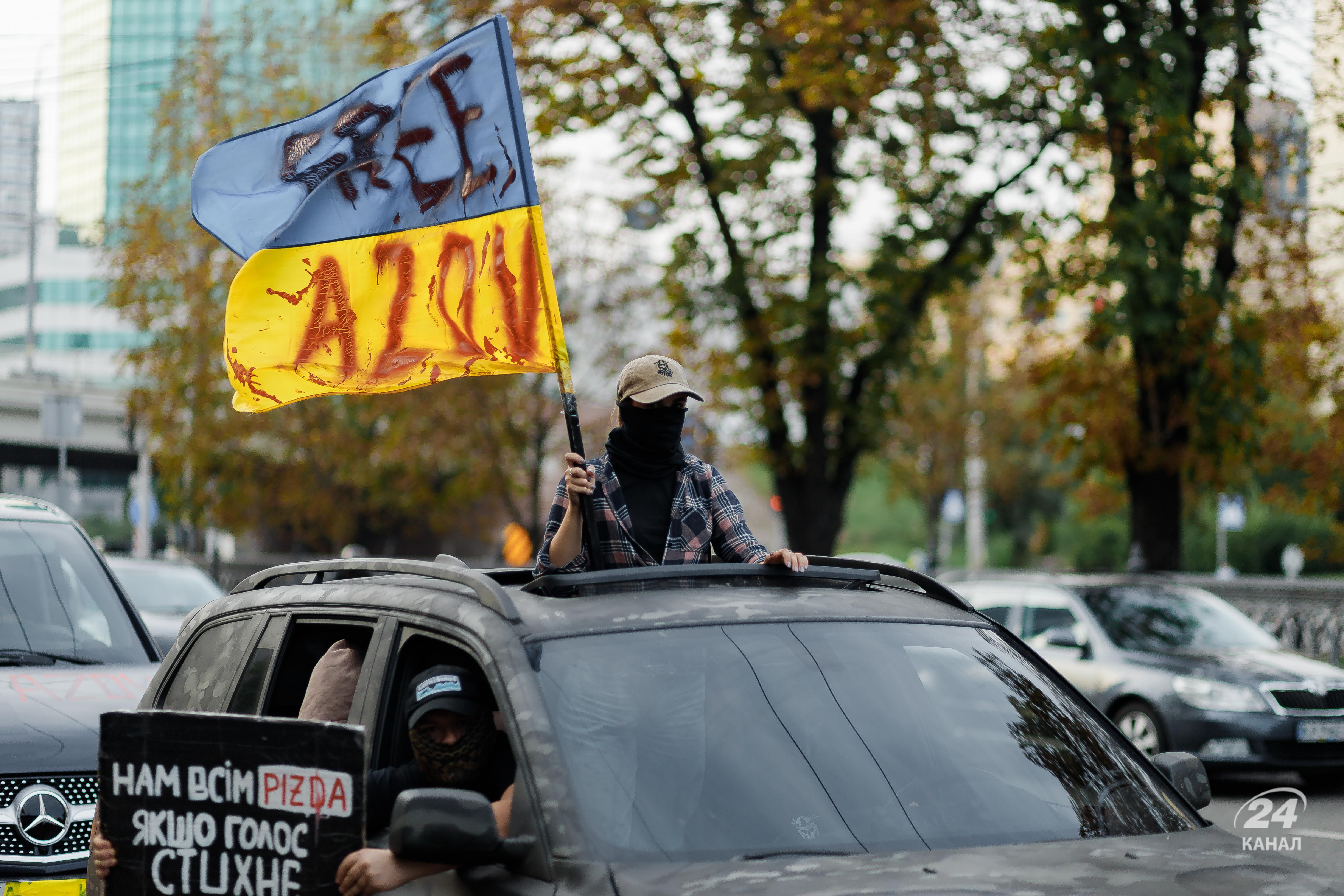 \"Я борюсь за коханого\": у Києві пройшла акція на підтримку полонених