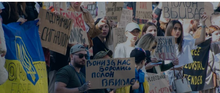 У Міжнародний день миру відбулися акції на підтримку полонених захисників Маріуполя (фото)