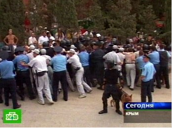 Милиция подралась с крымскими татарами в Судаке