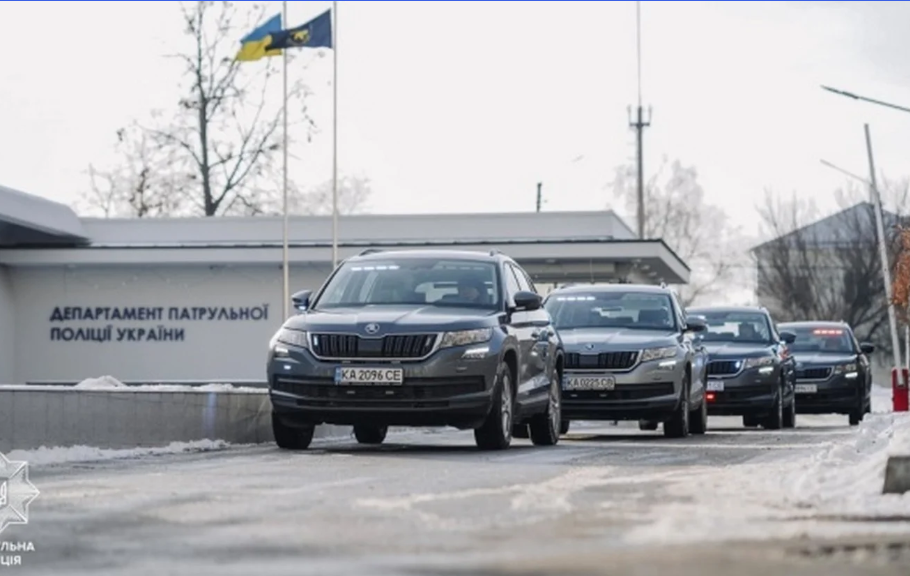 Поліцейські «фантоми» поки не планують випускати на українські дороги