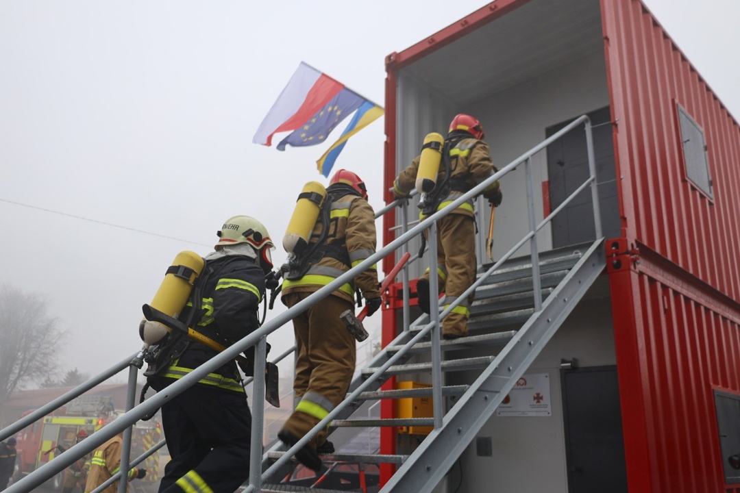 ДСНС: В Україні відкрили унікальний багатомодульний тренажер