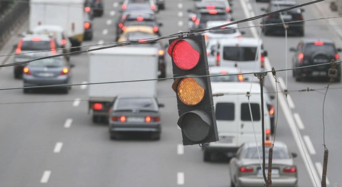 Як номерні автомобільні знаки впливають на водіїв