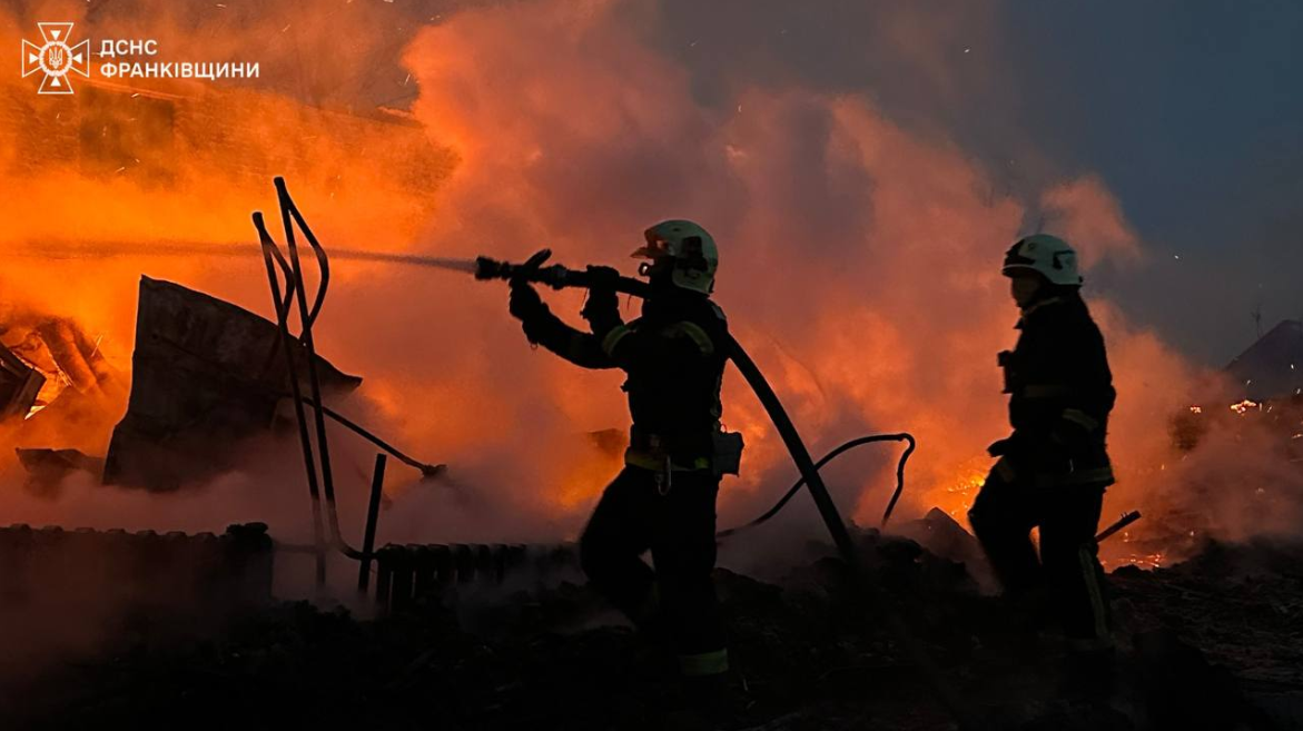 На Івано-Франківщині горів навчальний заклад (фото)