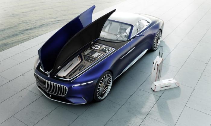 Роскошный кабриолет Mercedes-Maybach 6 представили в Пеббл-бич