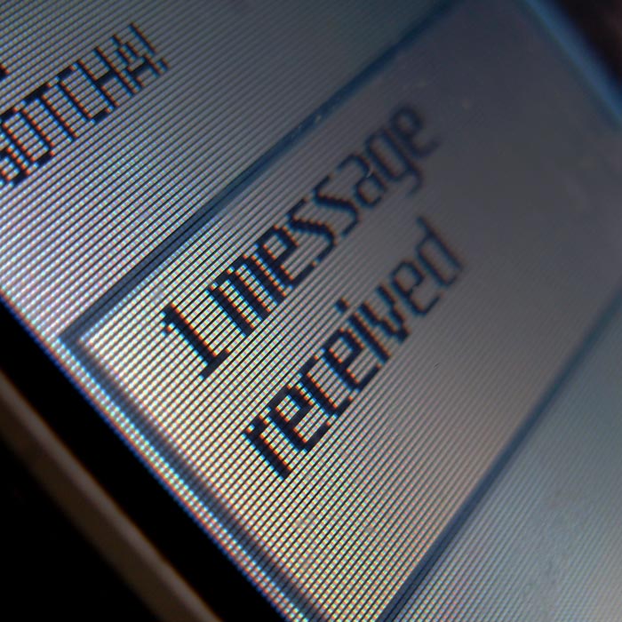 Цікаве про Україну: поява SMS