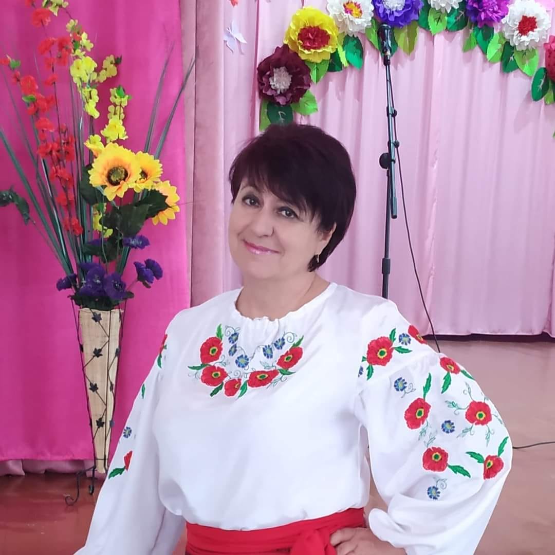\"Воджу їжу під обстрілами\". Як керівники сіл ризикують життям заради земляків
