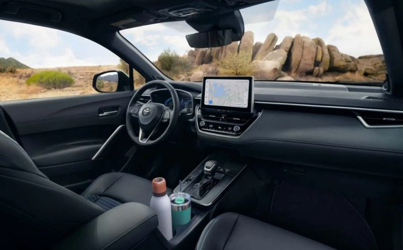 Бюджетний кросовер Toyota 2026 року показали на нових фото