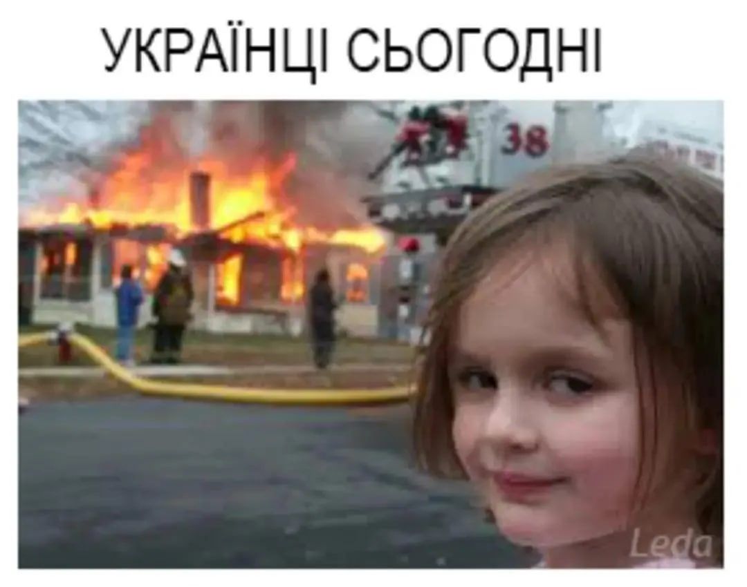\"Далекобійники\" та справжнє свято: соцмережі вибухнули мемами після атаки по авіабазах Росії 