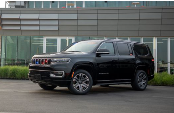 З власним принтером та інтернетом: Jeep Wagoneer отримав спецверсію