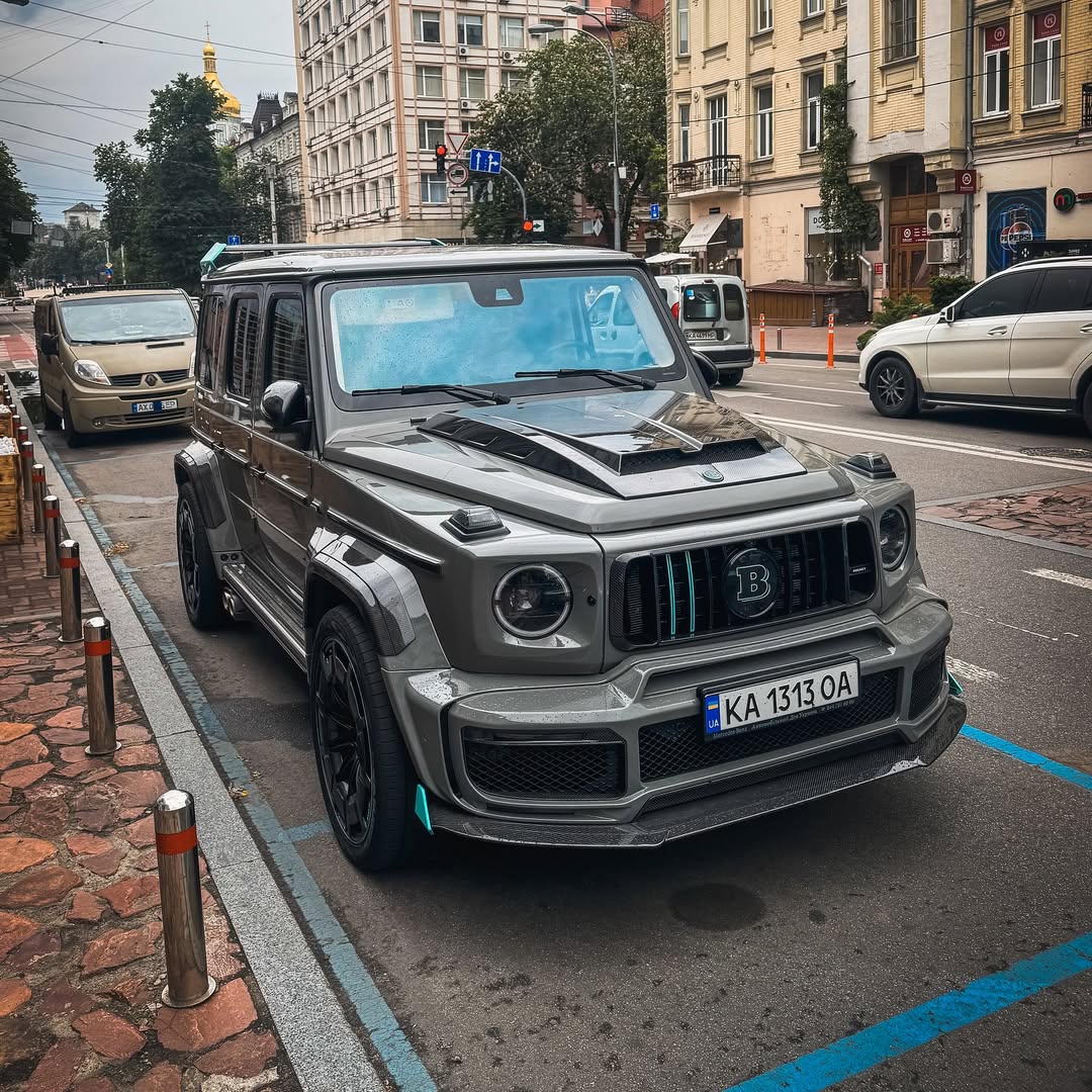 В Україні помітили ракетний Гелендваген за півмільйона євро (фото)