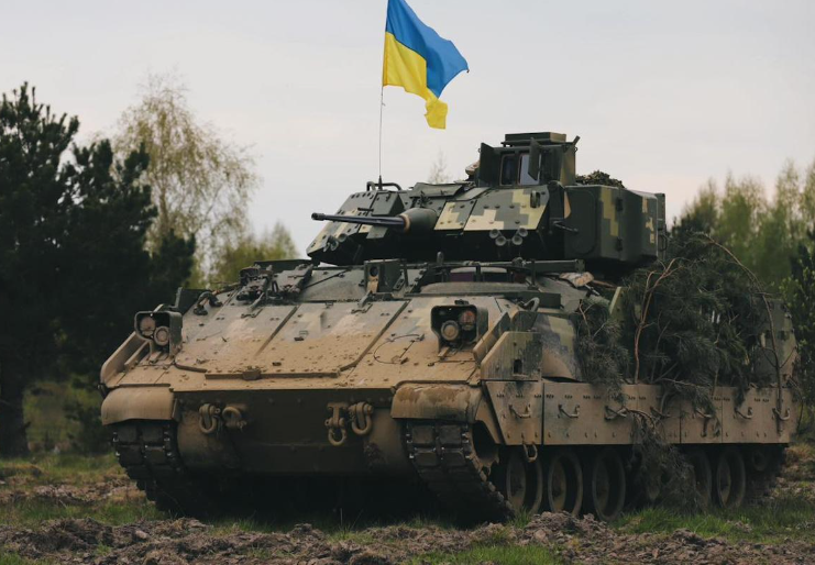 США схвалили продаж Україні комплексів HAWK та обладнання для БМП Bradley