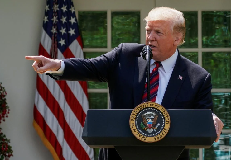 Трамп може підкупити Путіна поступкою, яка послабить Україну, Європу і США, - Politico