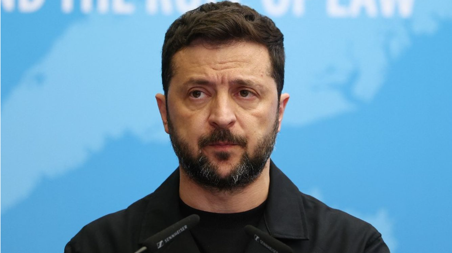 Західні аналітики вважають, що бойовий дух українського суспільства зруйнувався
