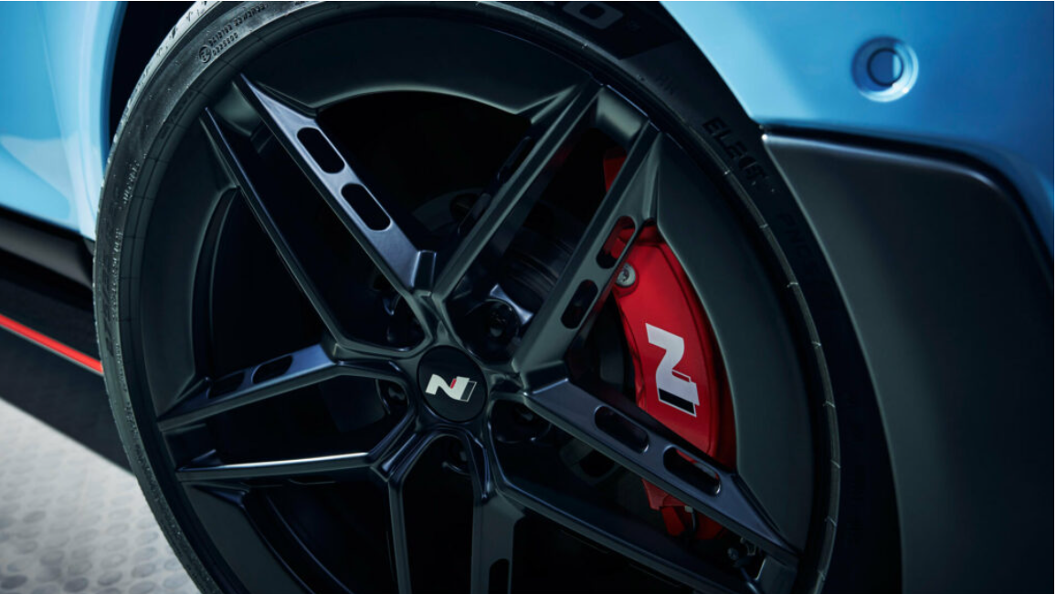 Наступний спортивний кросовер Hyundai може стати гібридним конкурентом для RAV4 GR Sport
