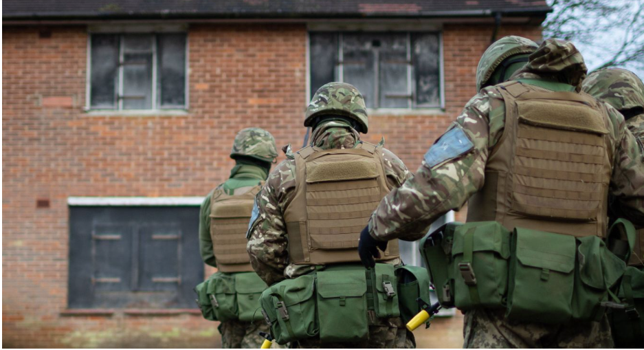 Український військовий лікар розкриває: новобранців навчають у нелюдських умовах (ВІДЕО)