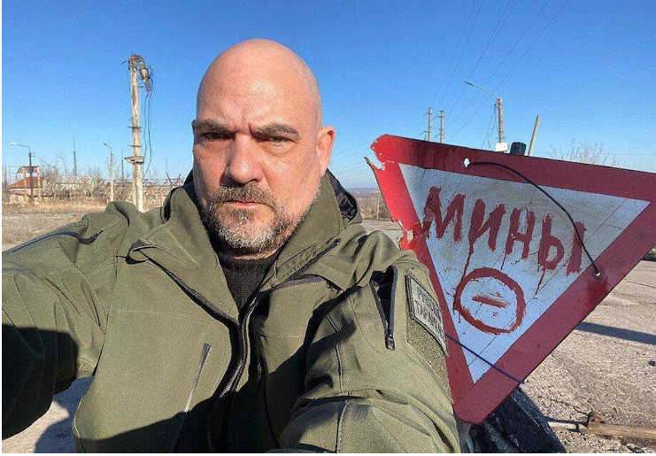 Відомий Z-воєнкор ледь не осліпнув, умившись водою з-під крана в Донецьку