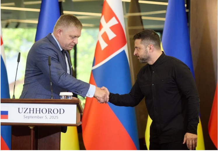 "Наробили фатальних помилок": Фіцо запропонував Україні допомогу