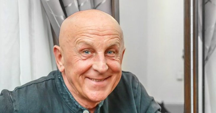 Відомий 69-річний актор приголомшив зізнанням про досвід стосунків з чоловіками