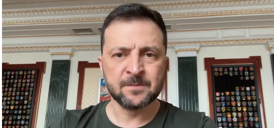 "Важливо не втрачати час": Зеленський – про удари по нафтовій галузі РФ, виробництво зброї і ситуацію на фронті. Відео