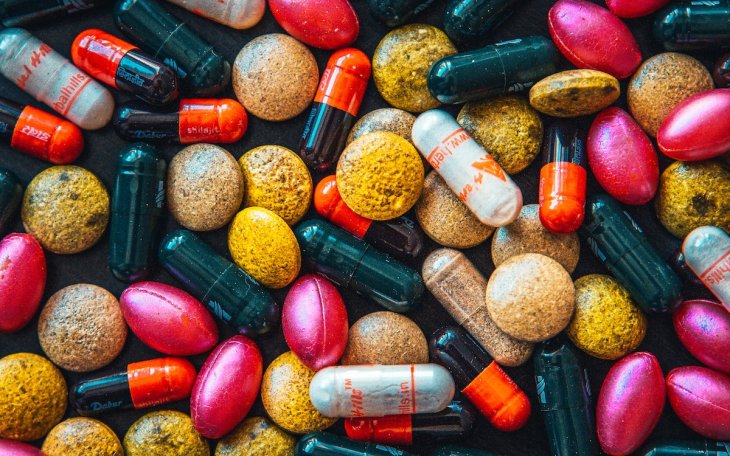 Можуть спричинити негативні наслідки: які продукти не варто їсти у великих кількостях