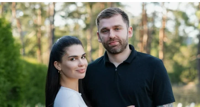 Учасник "Холостячки" Андрій Рибак здивував освідченням дружині в Telegram: "Була домовленість"
