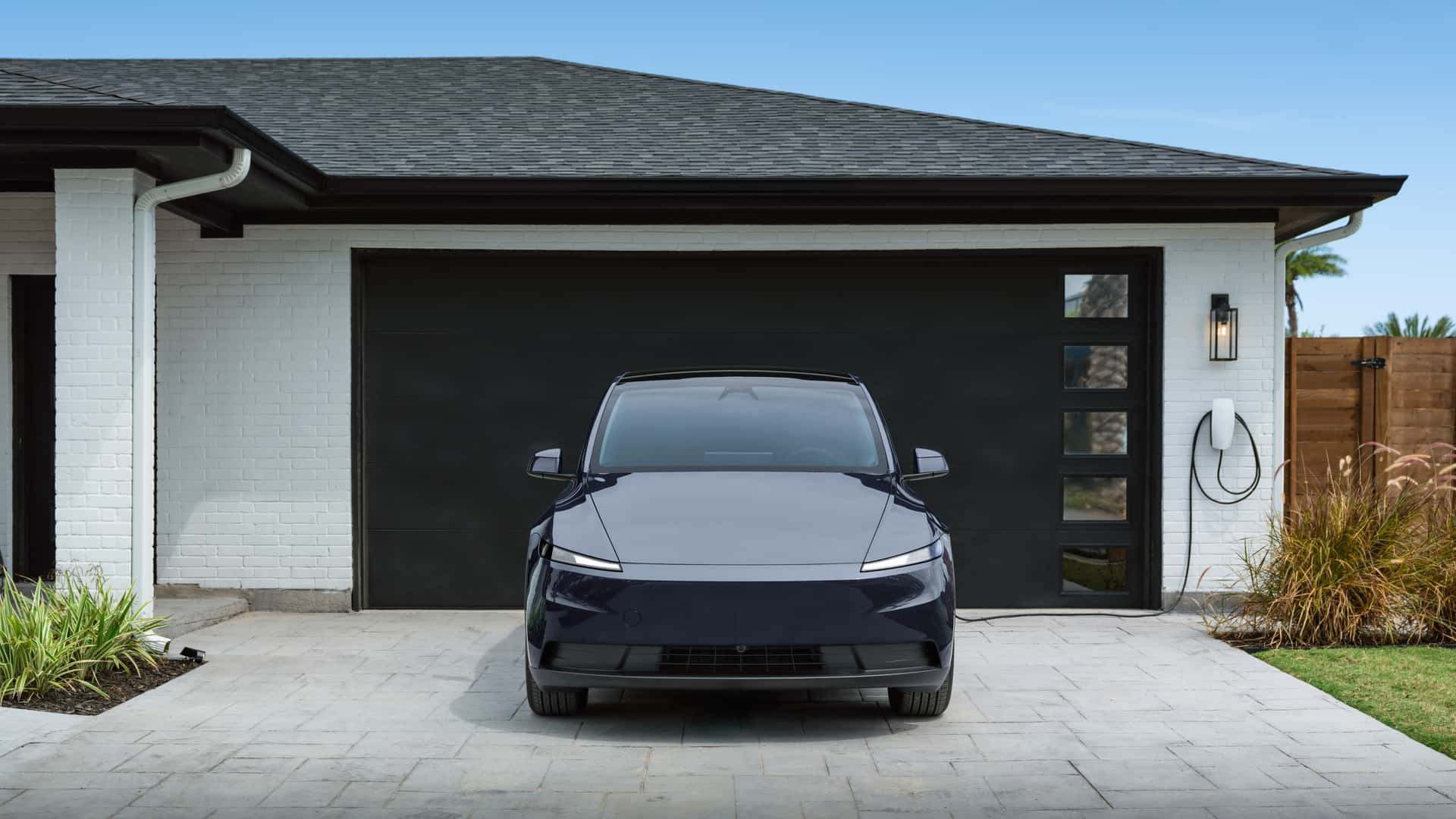 Tesla Model Y Standard 2026 року