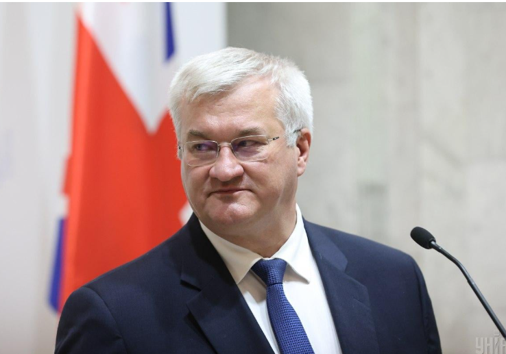 Сибіга потролив Орбана через його заяву про Україну в Євросоюзі та НАТО