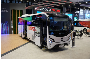 Anadolu Isuzu показала низку новітніх автобусів