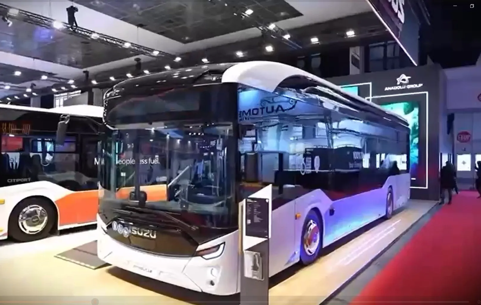Anadolu Isuzu показала низку новітніх автобусів