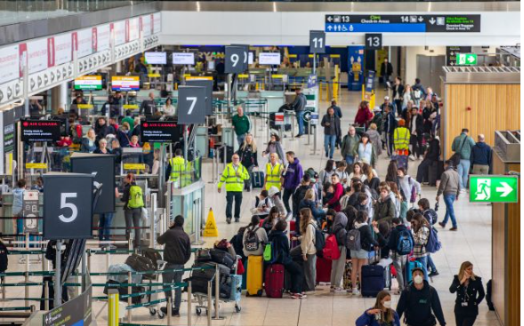 Шатдаун у США: вже скасована тисяча авіарейсів, очікується ще більше