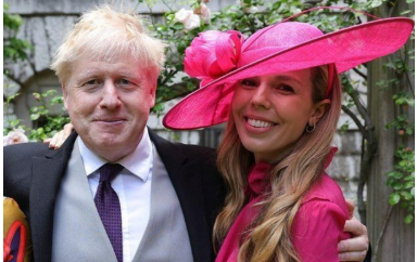 Дружина Бориса Джонсона повідомила про хрещення 5-місячної доні та вперше показала її личко (фото)
