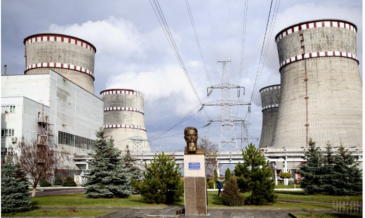 АЕС знизили виробництво електроенергії: в яких регіонах найгірше зі світлом сьогодні