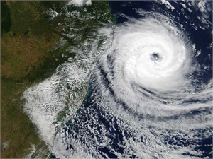 В Украину 5 активных циклонов несут большое количество опасных явлений