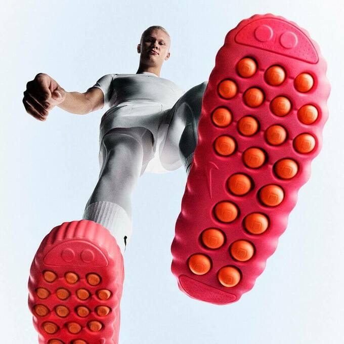 Чому гравці збірної Англії носять «взуття, що змінює свідомість»?