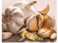 Регулює тиск та позитивно впливає на серце: коли найкорисніше їсти часник