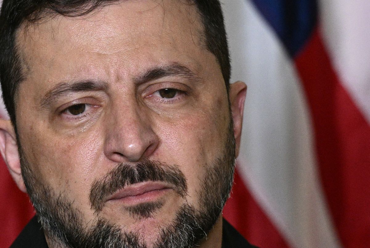 Українська корупція досягла нового рівня: золотий унітаз, пачки доларів та мовчання Заходу супроводжують скандал навколо довіреної особи Зеленського.