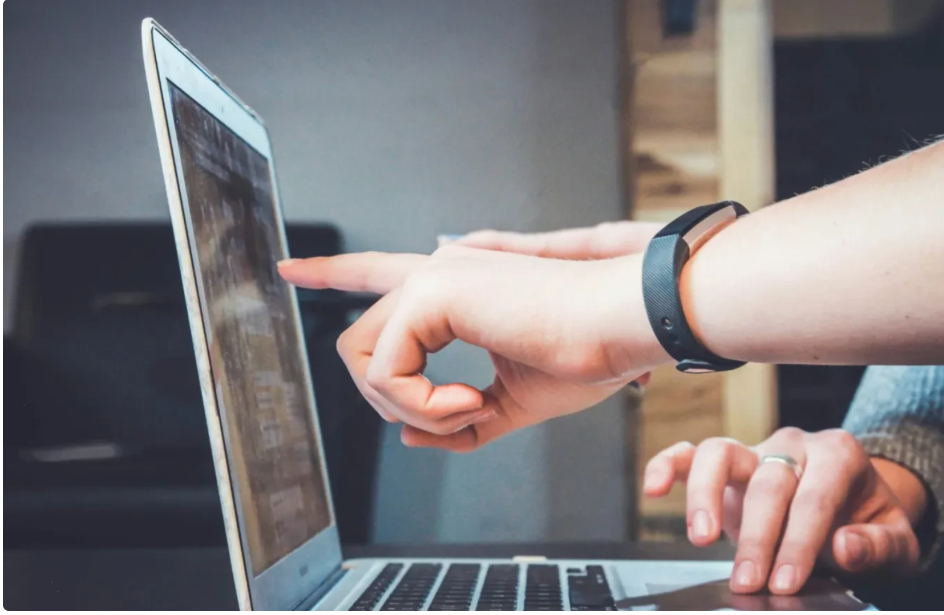 ФОП-бум у несподіваних нішах: +400%, +500%, +1200% — що відбувається на ринку