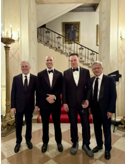 "Величезні ноги" Ілона Маска в дивних кросівках наробили галасу в мережі