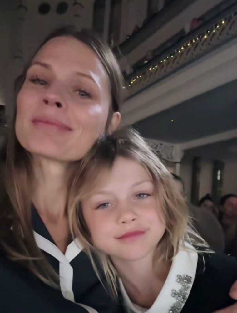 Копія мами: 43-річна Ольга Фреймут показала, як виглядає її молодша дочка від директора