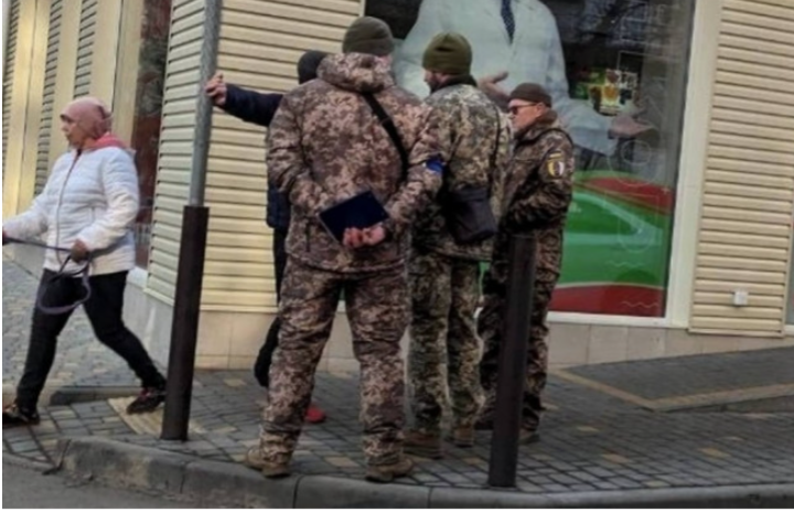 ТЦК не мають права перевіряти документи та обмежувати права і свободи українців — Лубінец