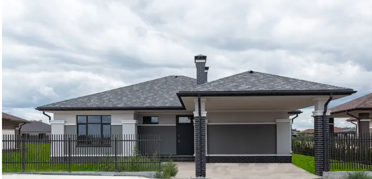 Хто є власником землі, на якій стоїть приватний будинок 