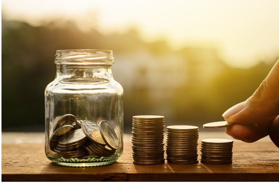 Гроші для пенсіонерів у грудні: які програми діють