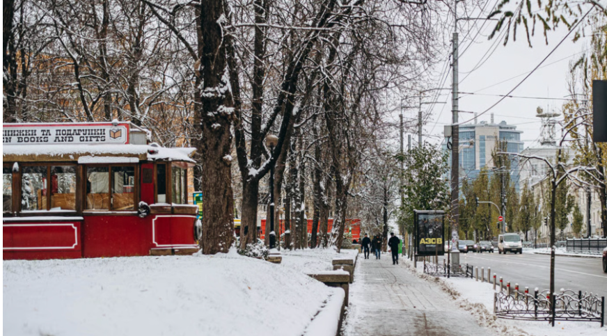 Аномально теплий грудень: синоптик пояснив, коли в Україні буде сніг