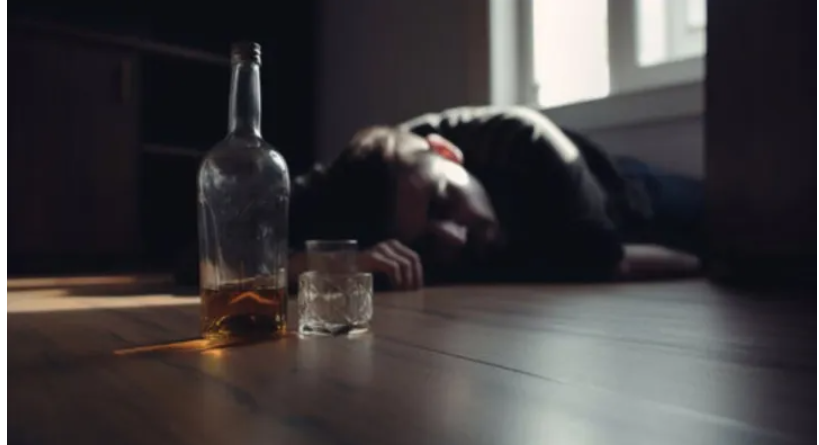 У Чехії чоловік проник до магазину вночі та заснув перед касою на ящиках з пивом: що загрожує п'яничці-злодію