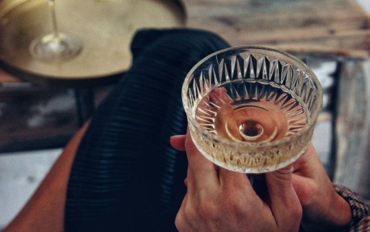 Що відбудеться з вашим організмом, якщо ви будете щодня випивати келих шампанського