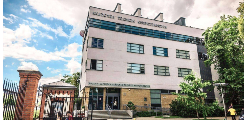 Українських учнів побили у польському училищі: поліція та дипломати реагують