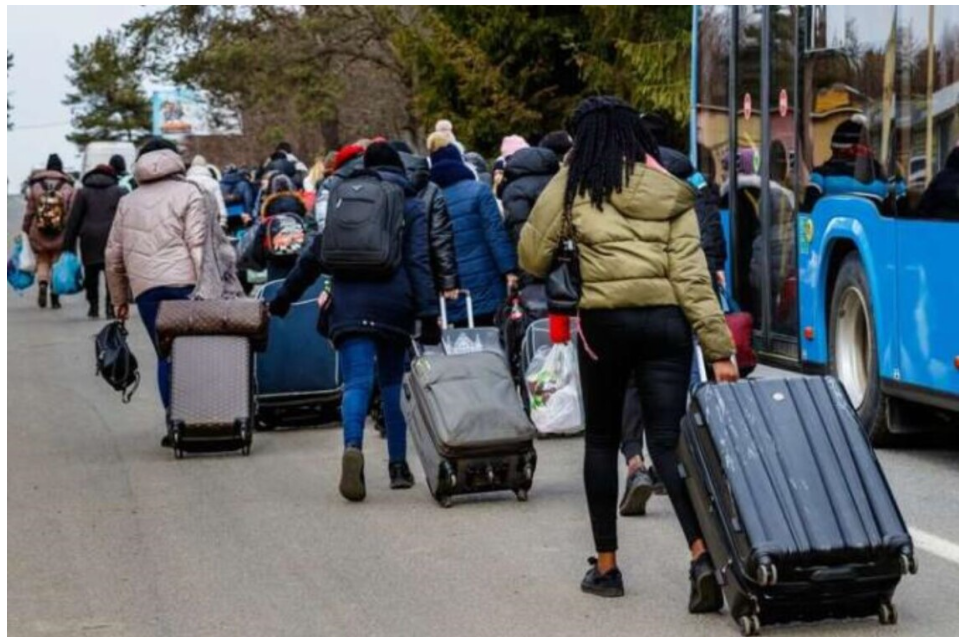 У Чехії шахраї привласнили виплати, призначені для допомоги українським біженкам