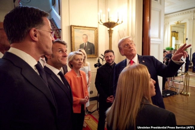 Зустріч Дональда Трампа з європейськими лідерами в Білому домі 18 серпня 2025 року